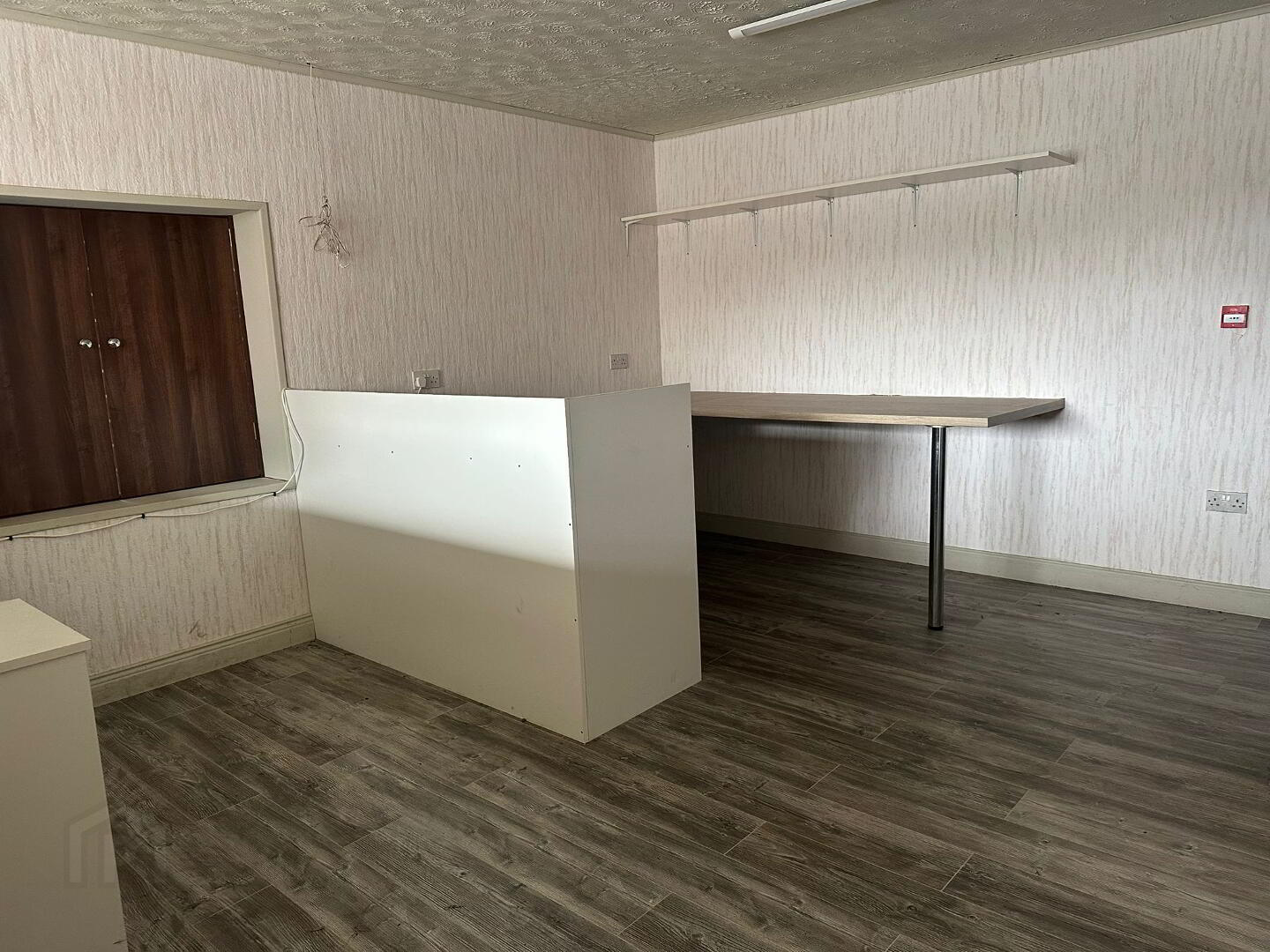 2a Bank Square 4 of 7