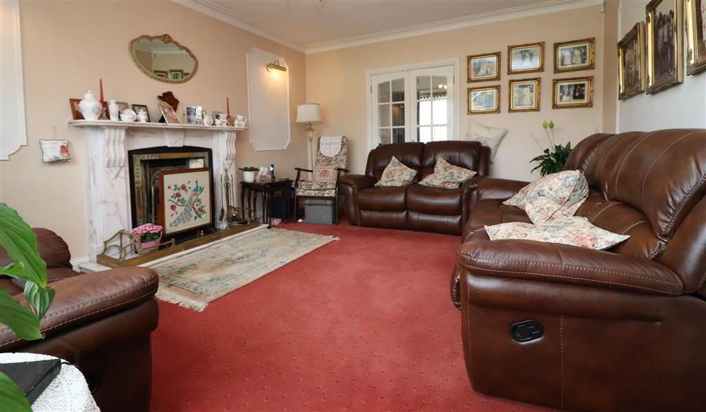 102 Hillhall Road 3 of 16