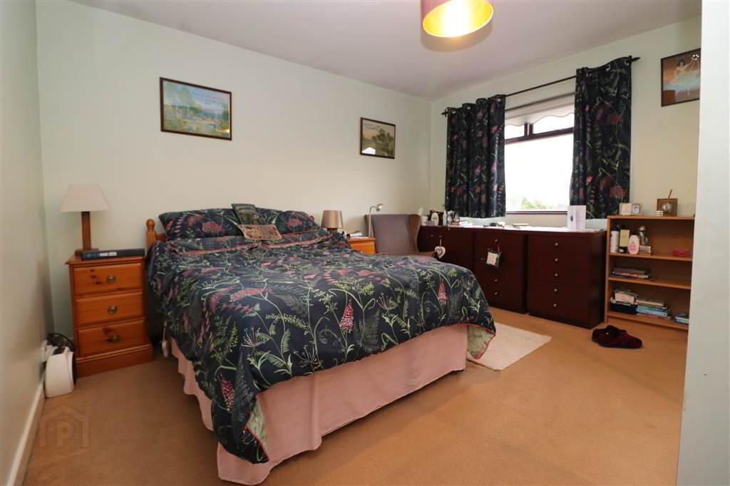 102 Hillhall Road 11 of 16
