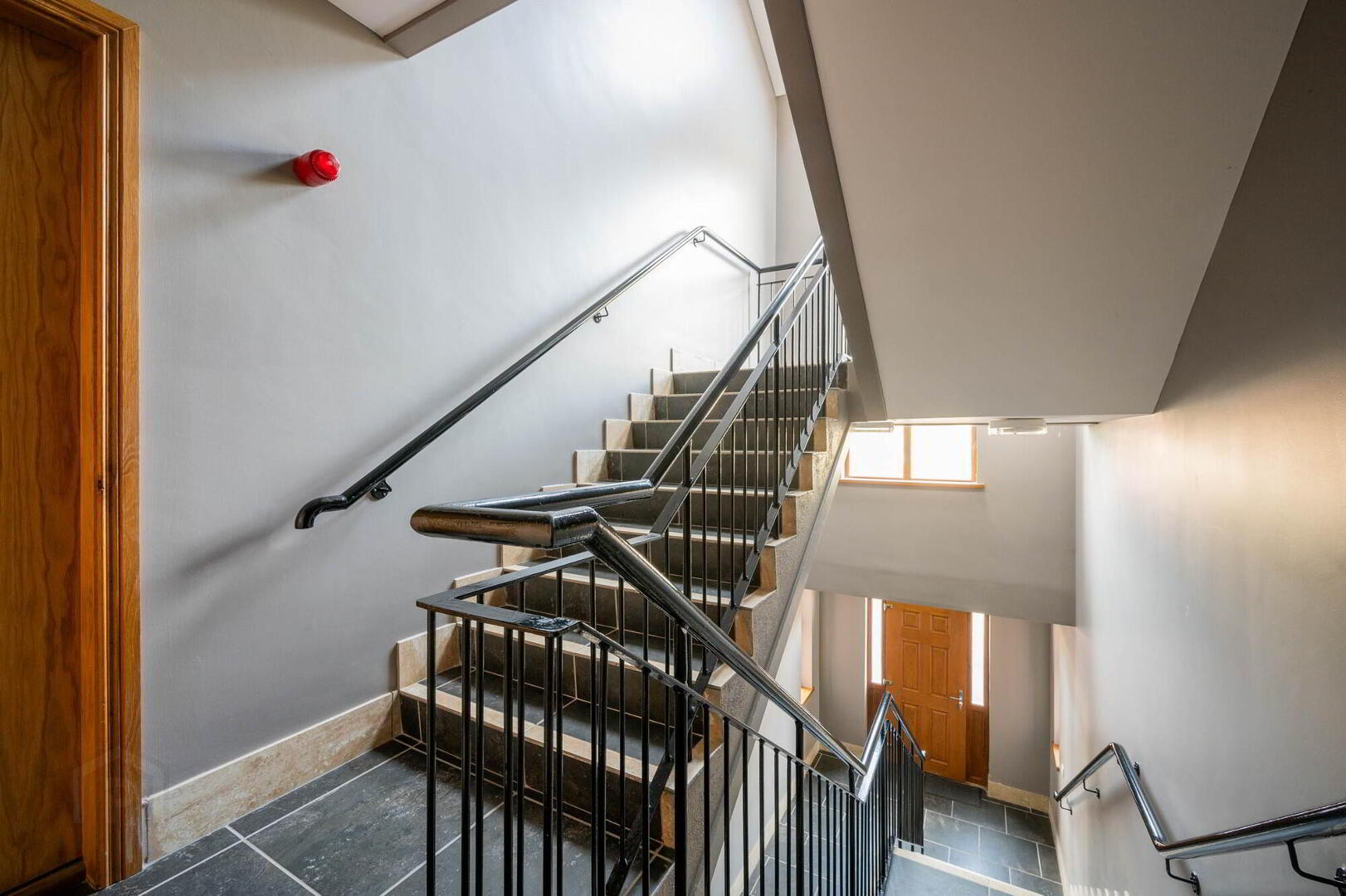 Apt 3, 699 Antrim Road 3 of 12