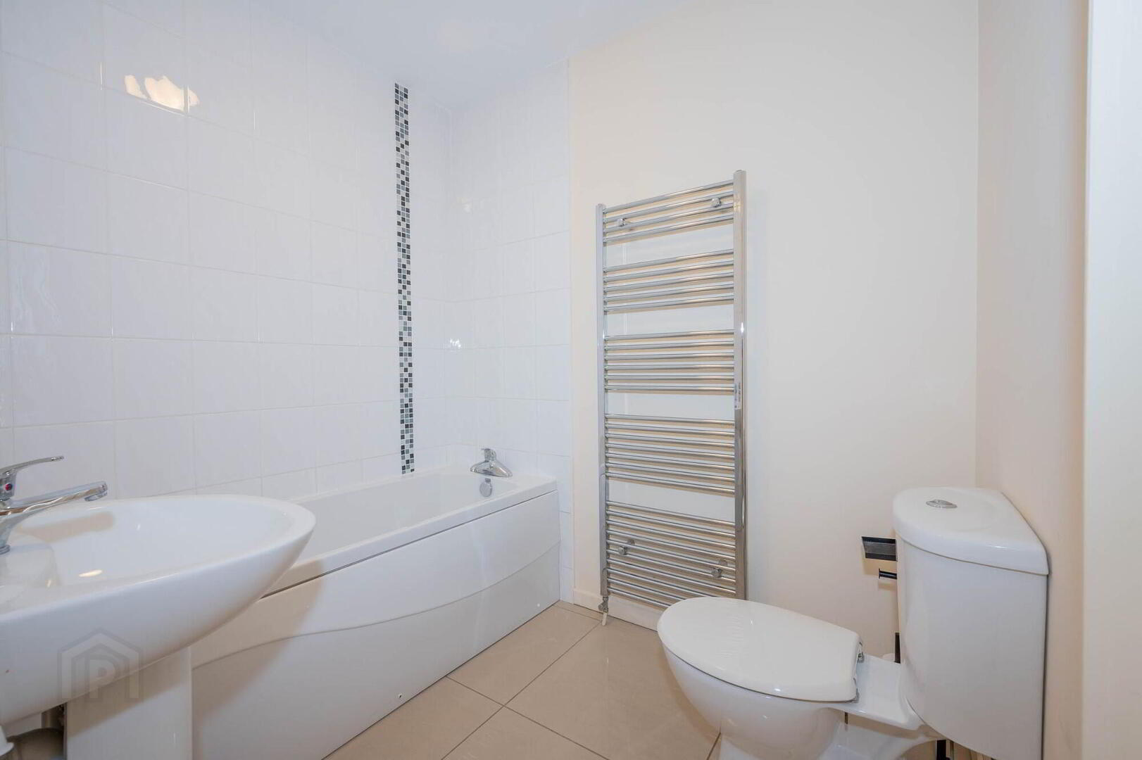 Apt 3, 699 Antrim Road 12 of 12