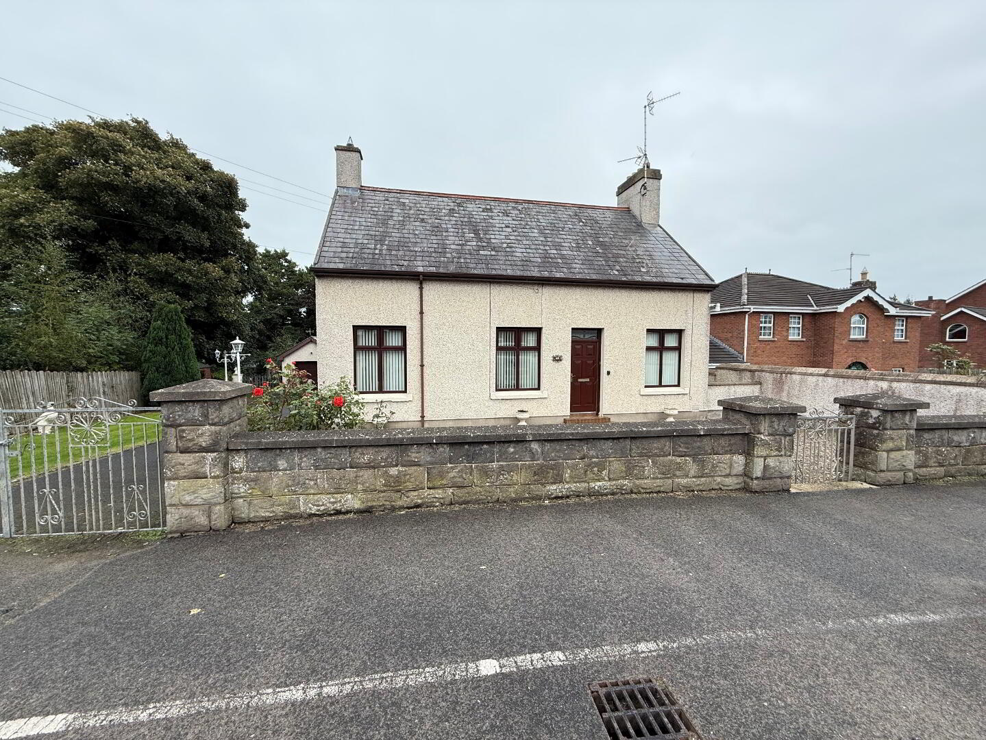 64 Waringstown Road 1 of 24