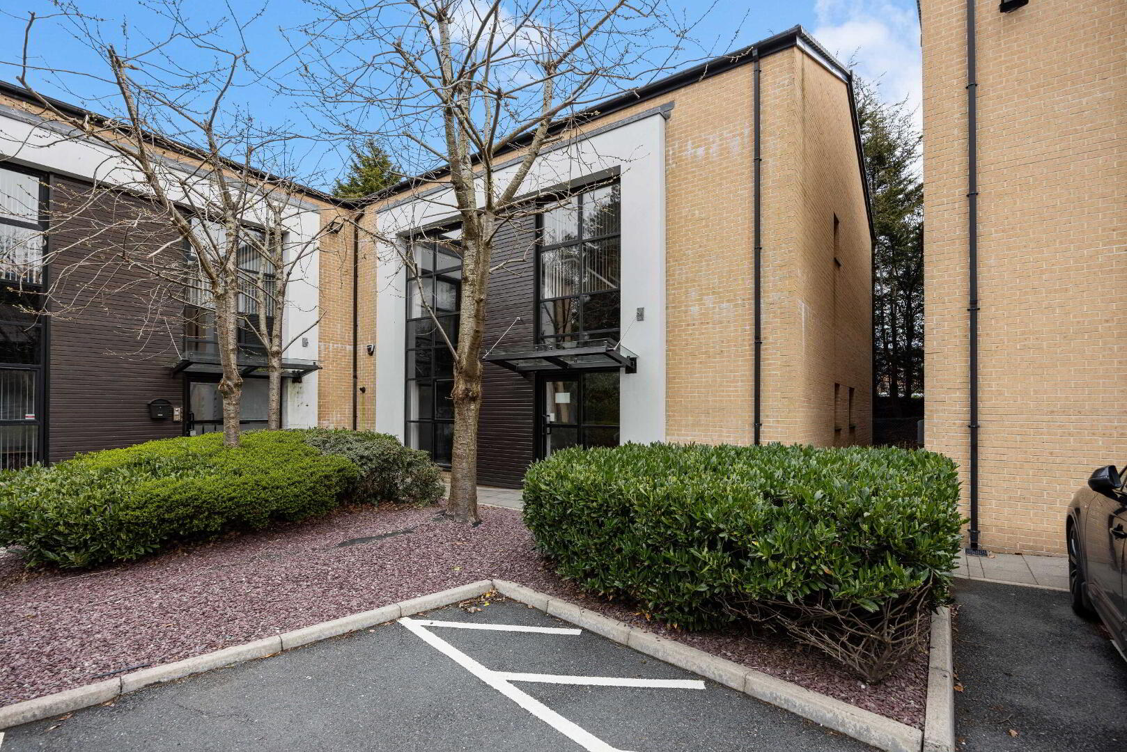 6 Building Belmont Office Park, 232-242 Belmont Road 1 of 4