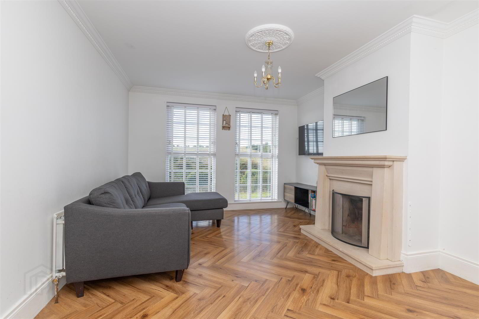 46 Demesne Crescent 5 of 40