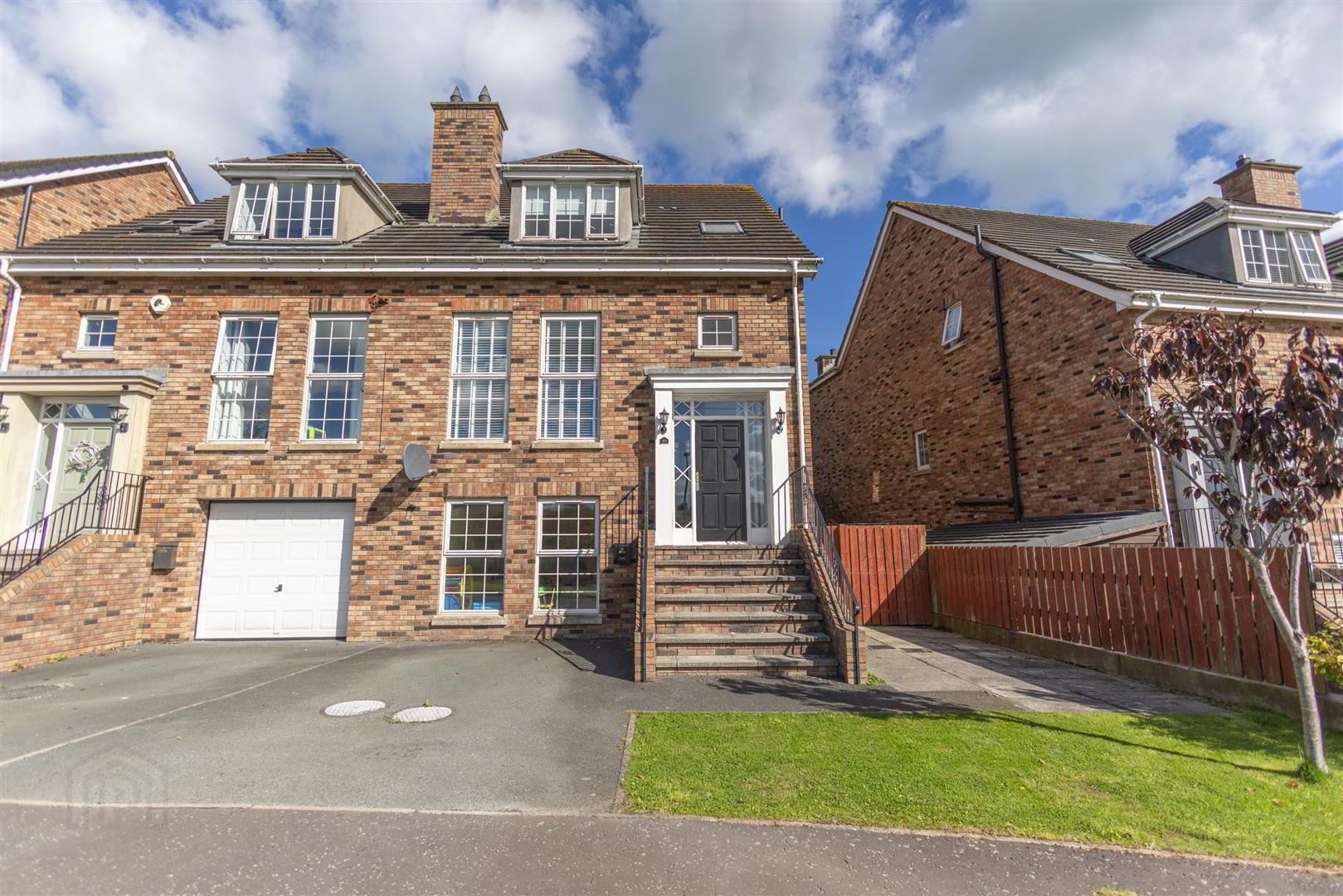 46 Demesne Crescent 1 of 40