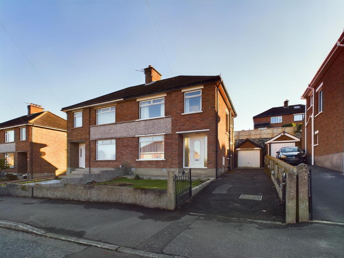 28 Cleveley Park 2 of 22