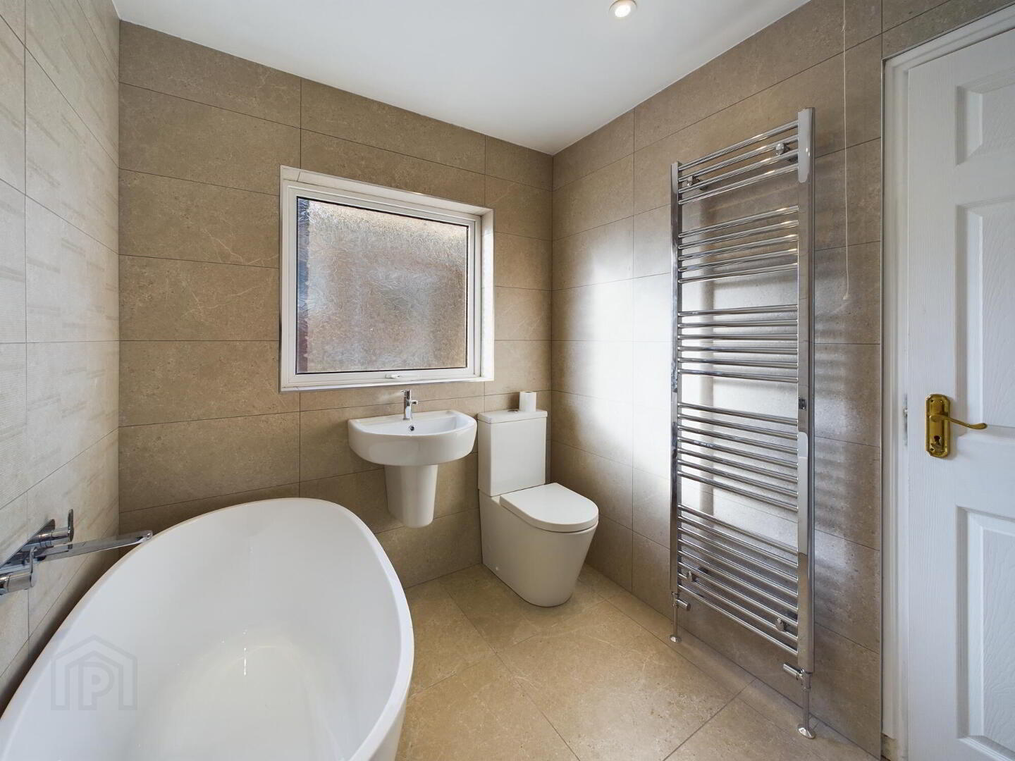 28 Cleveley Park 16 of 22