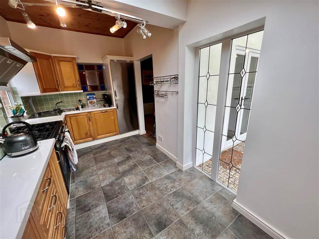 8 Kerrsland Drive 8 of 16