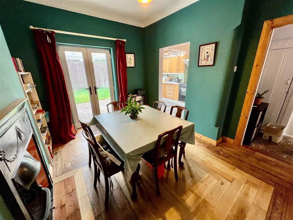 8 Kerrsland Drive 6 of 16