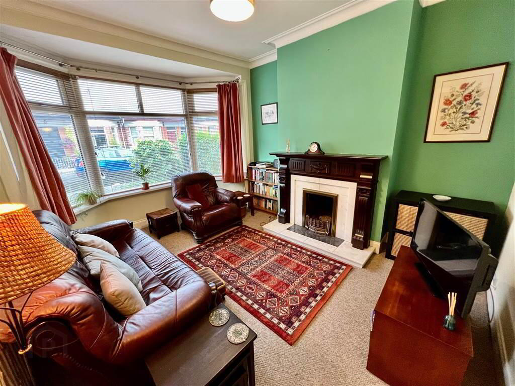 8 Kerrsland Drive 4 of 16