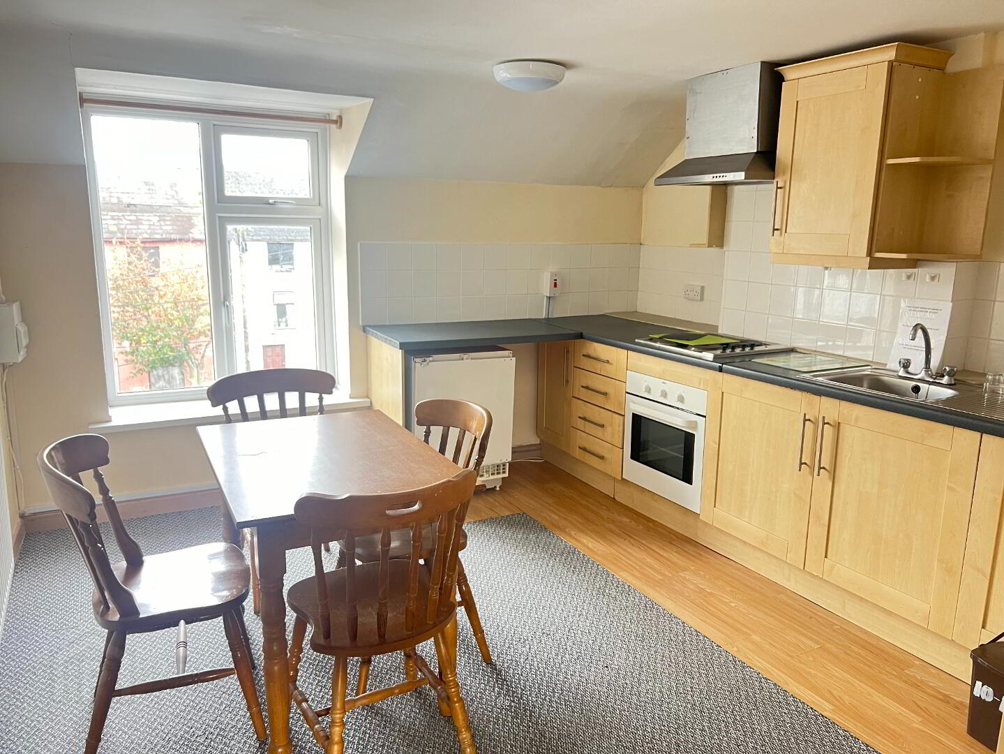 10b Duke Street 2 of 8