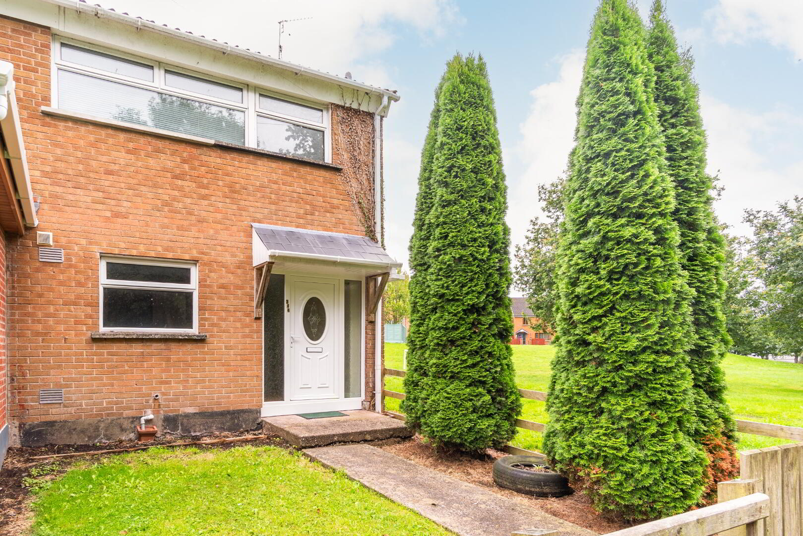 344 Pinebank 1 of 12