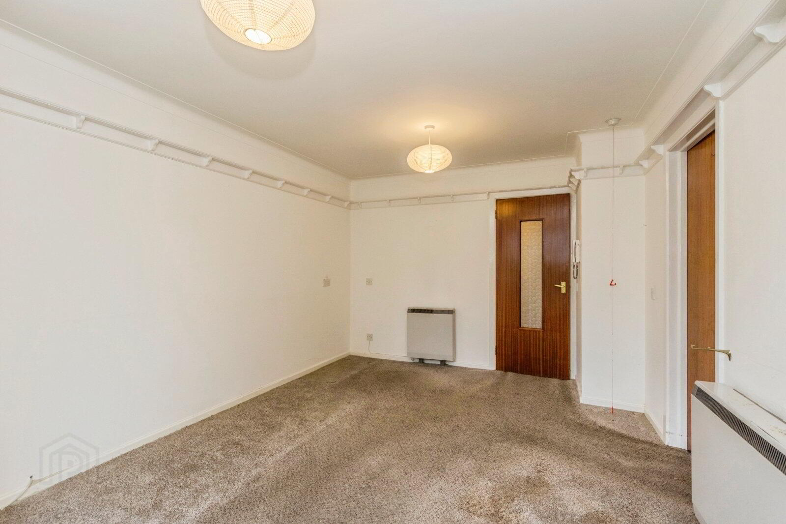 13 Ballyholme Court 5 of 13