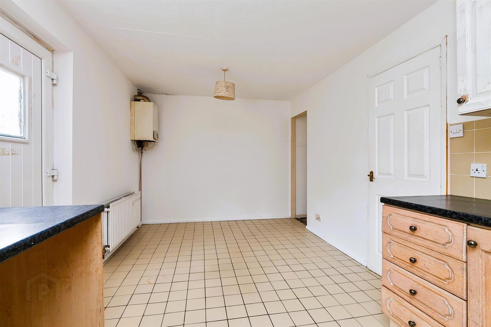5 Whitewell Road 7 of 17
