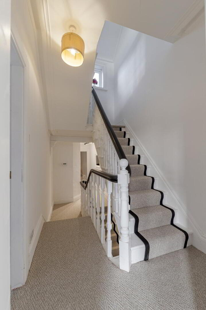 504 Upper Newtownards Road 17 of 35