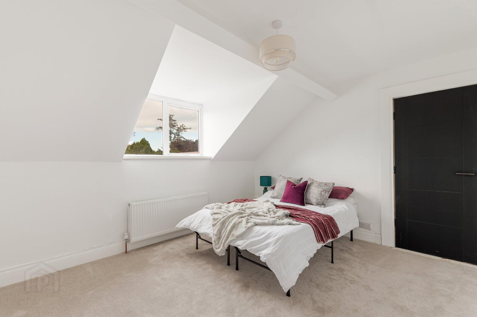 504 Upper Newtownards Road 24 of 35