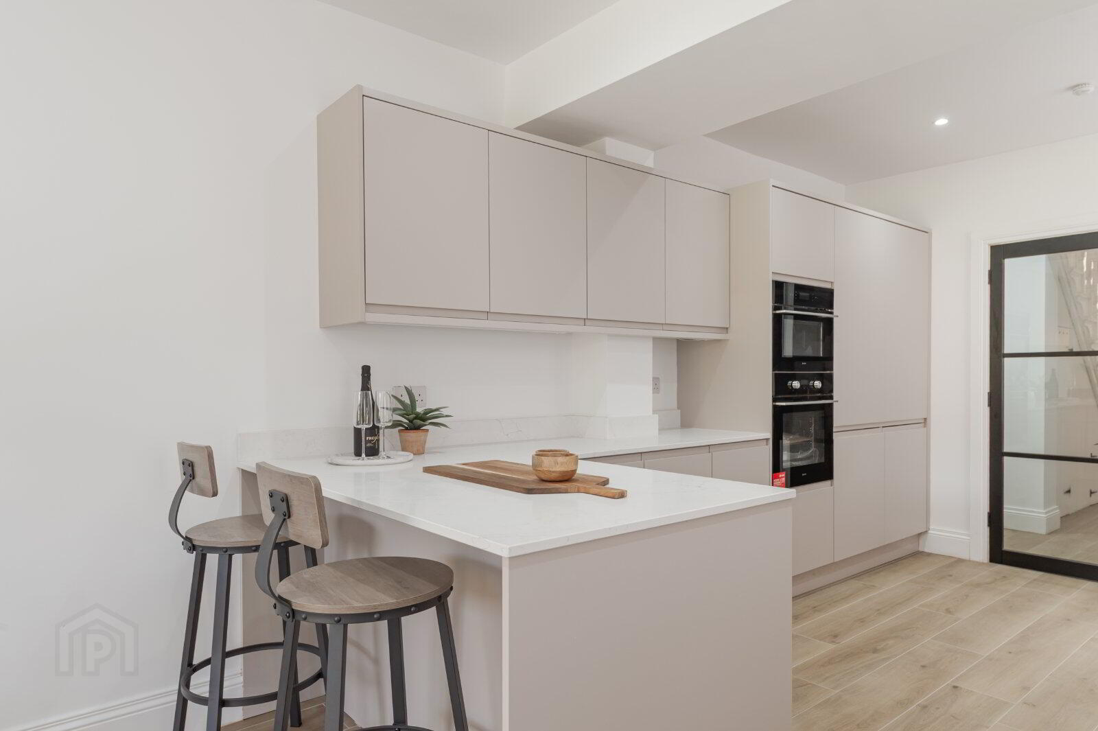 504 Upper Newtownards Road 11 of 35
