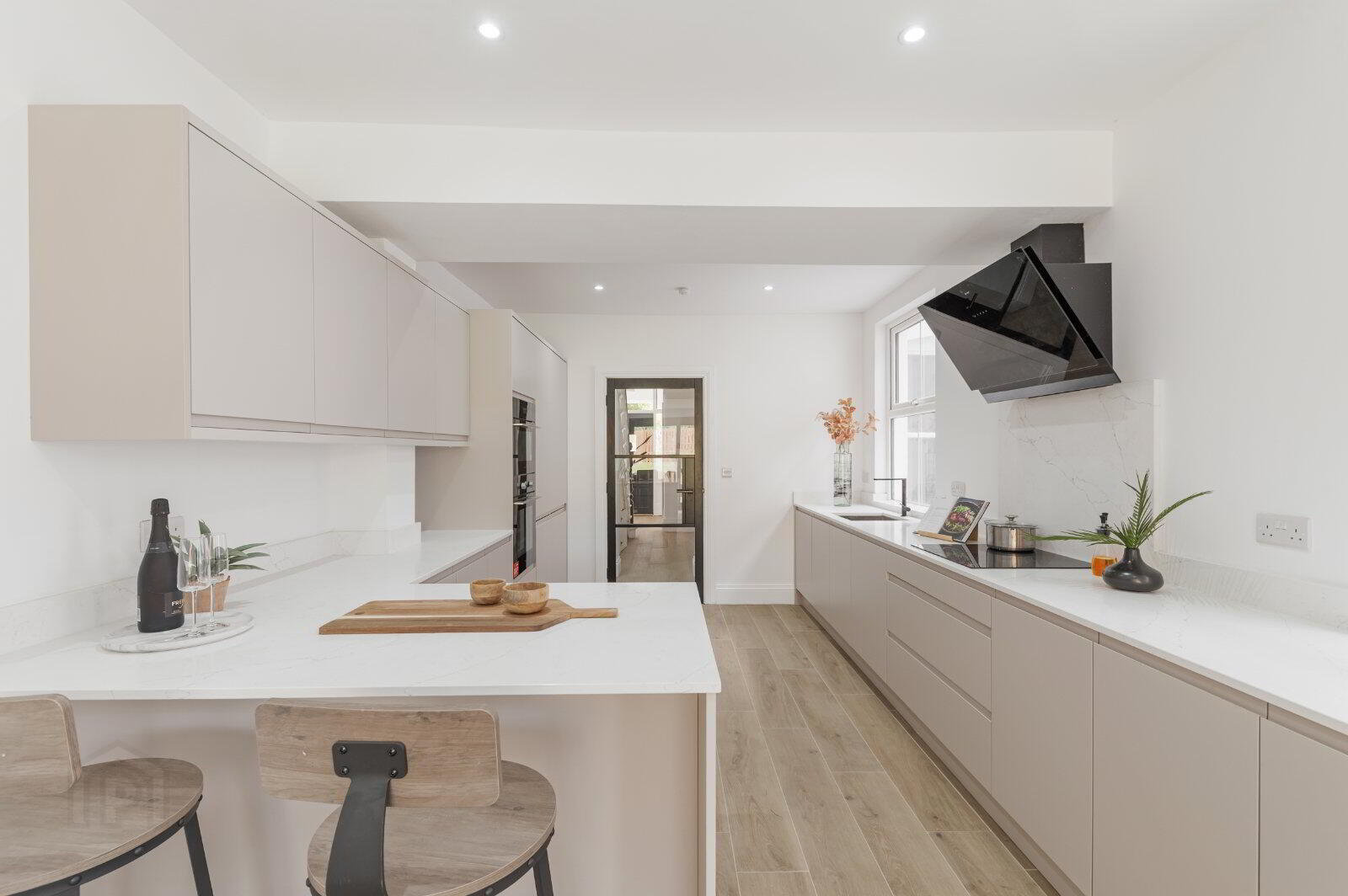 504 Upper Newtownards Road 10 of 35