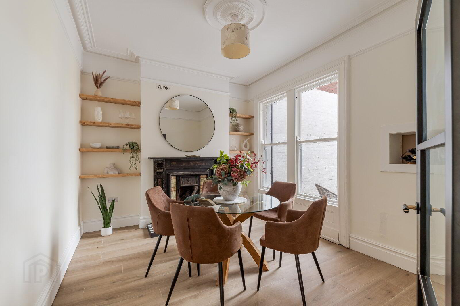 504 Upper Newtownards Road 8 of 35