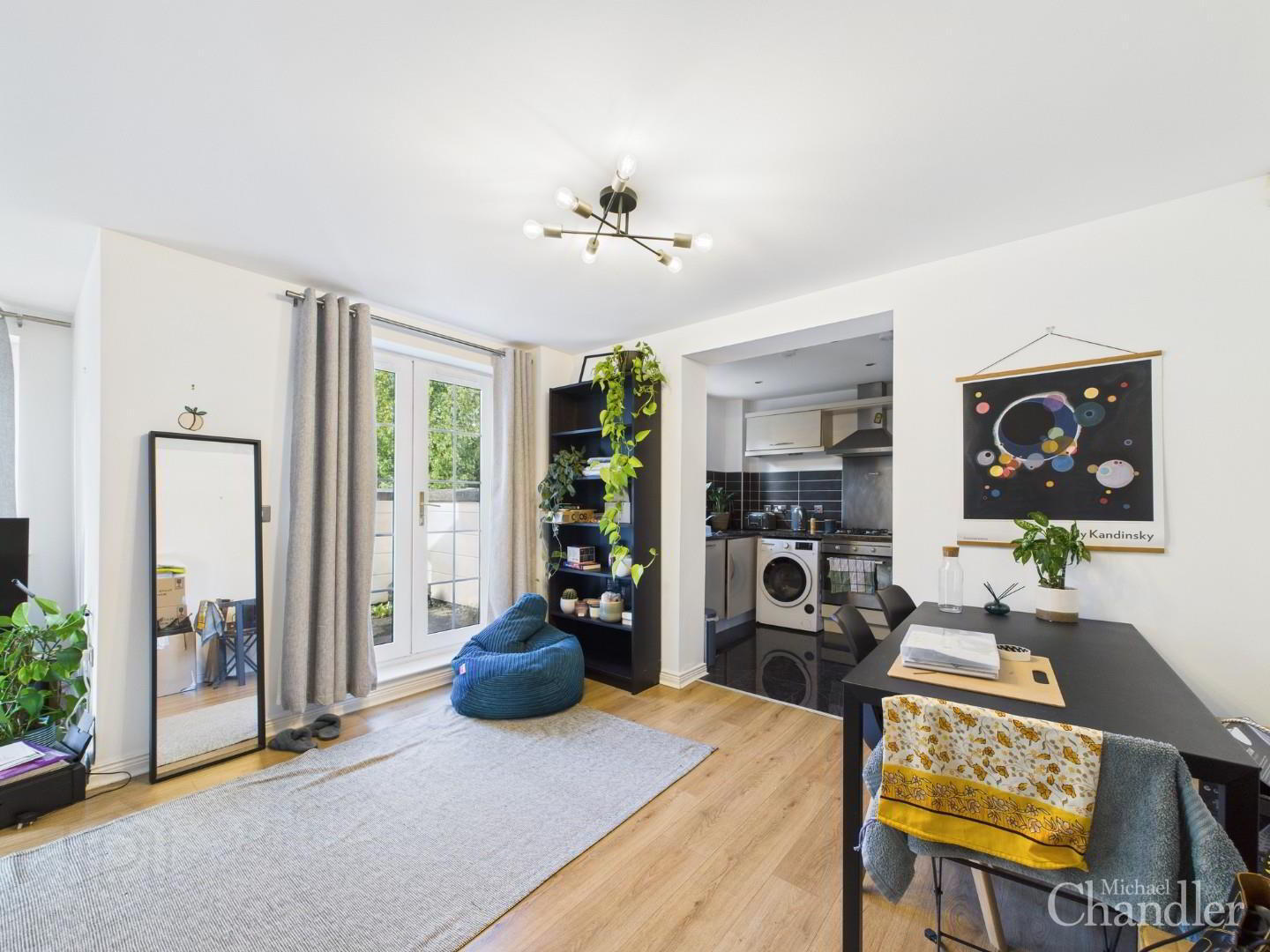 Apt 2 Meadow House, 47 The Boulevard 5 of 12
