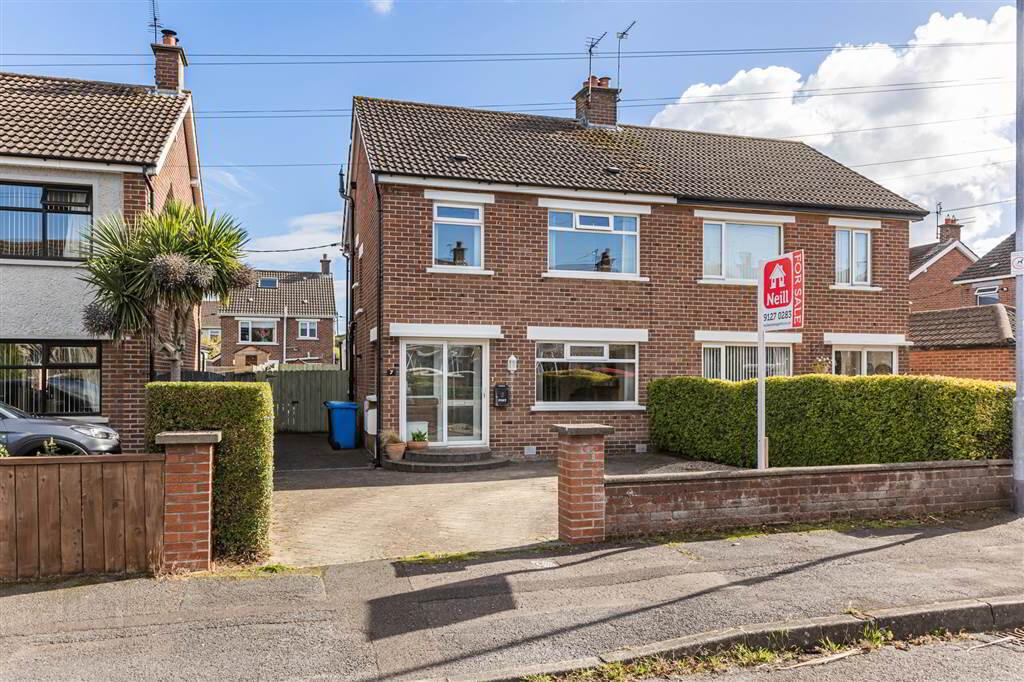 7 Wellington Gardens 1 of 28