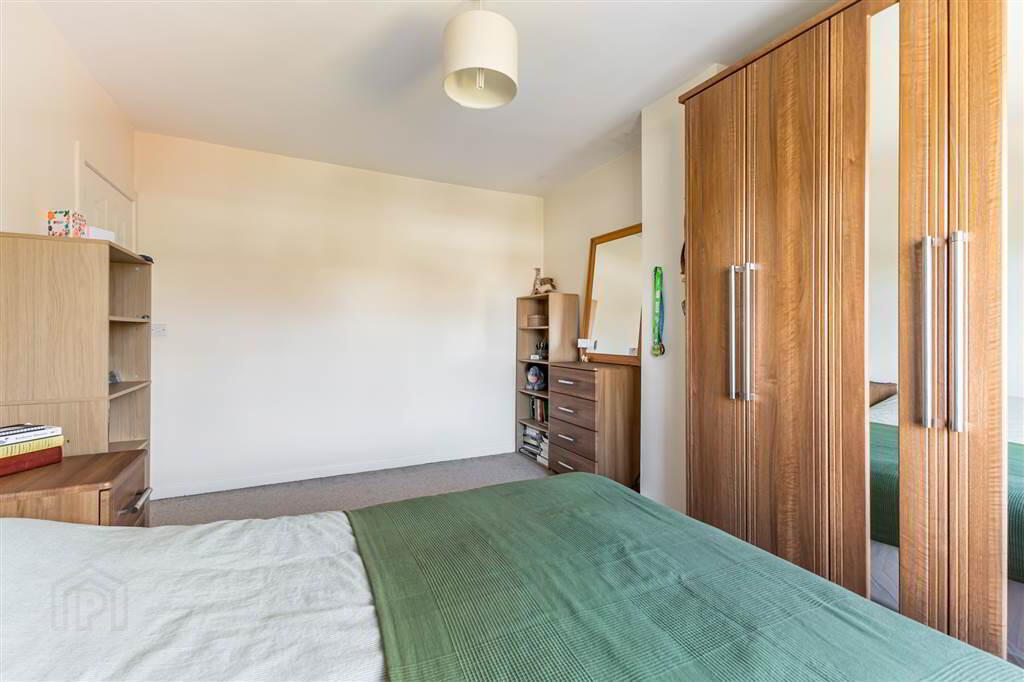 7 Wellington Gardens 18 of 28