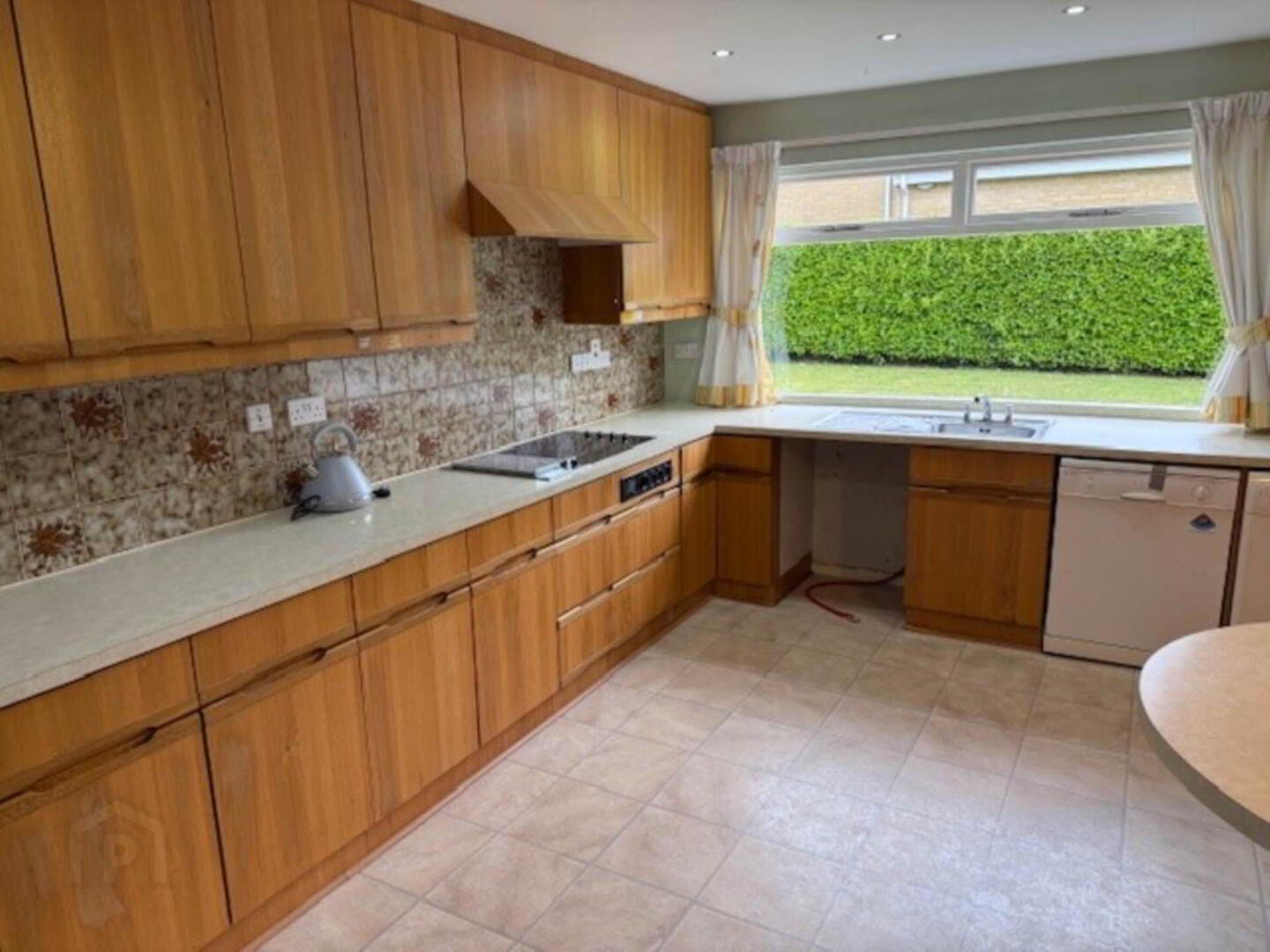 17 Downview Road 7 of 17