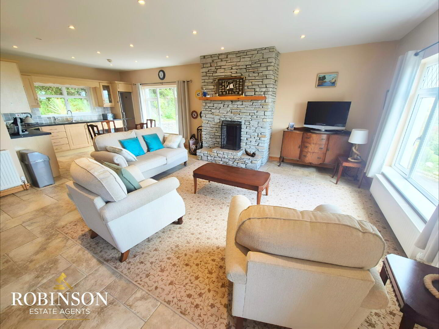 4/5 Bedroom Detached House, Meenreagh 3 of 15