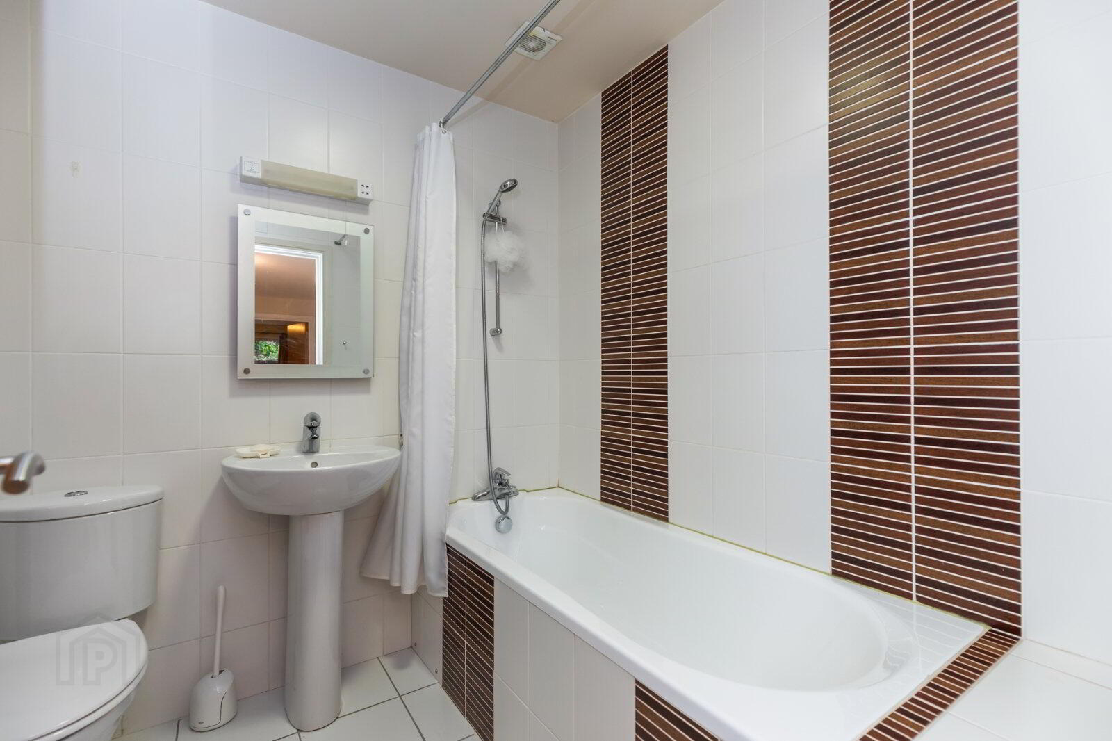 Apartment 3 1 Deramore Park South 12 of 15
