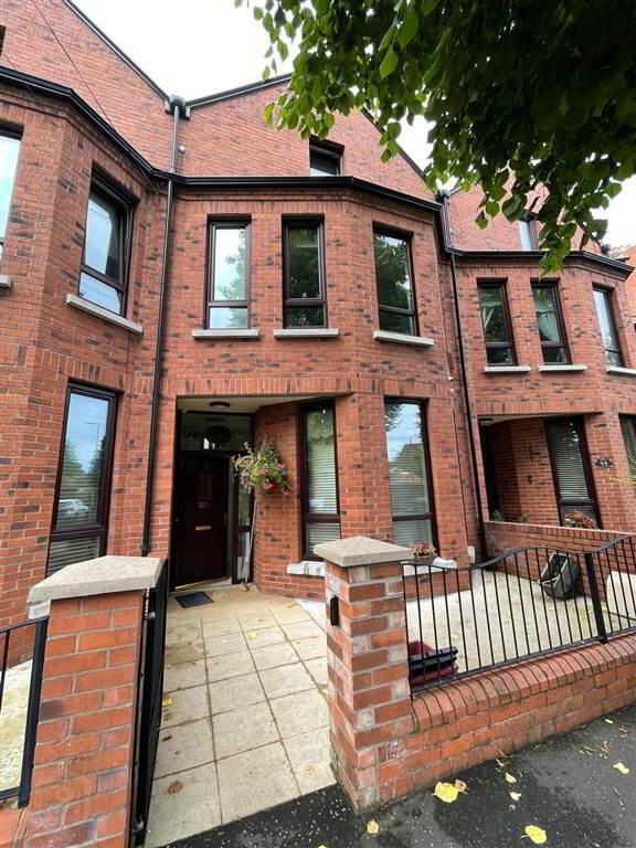 42 Glandore Drive 1 of 7