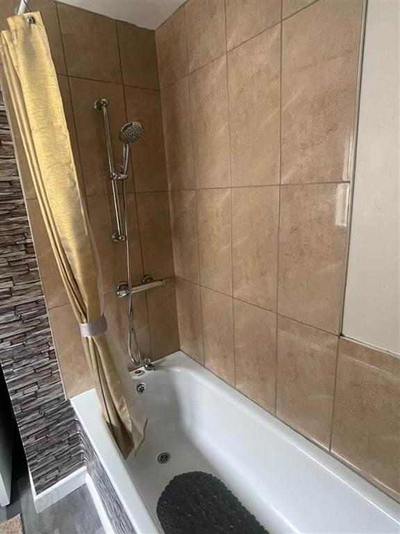 51 Mountcollyer Avenue 12 of 12