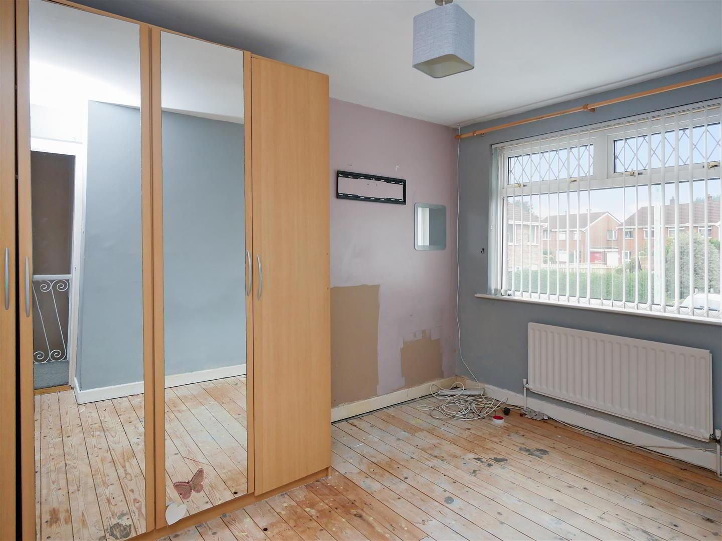 9 Woodbreda Gardens 6 of 14