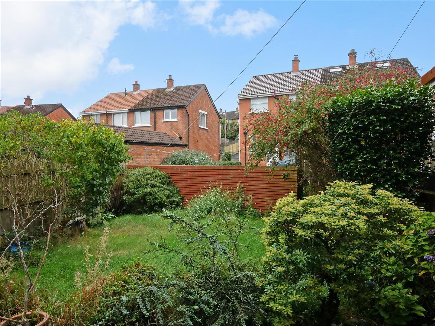 9 Woodbreda Gardens 11 of 14