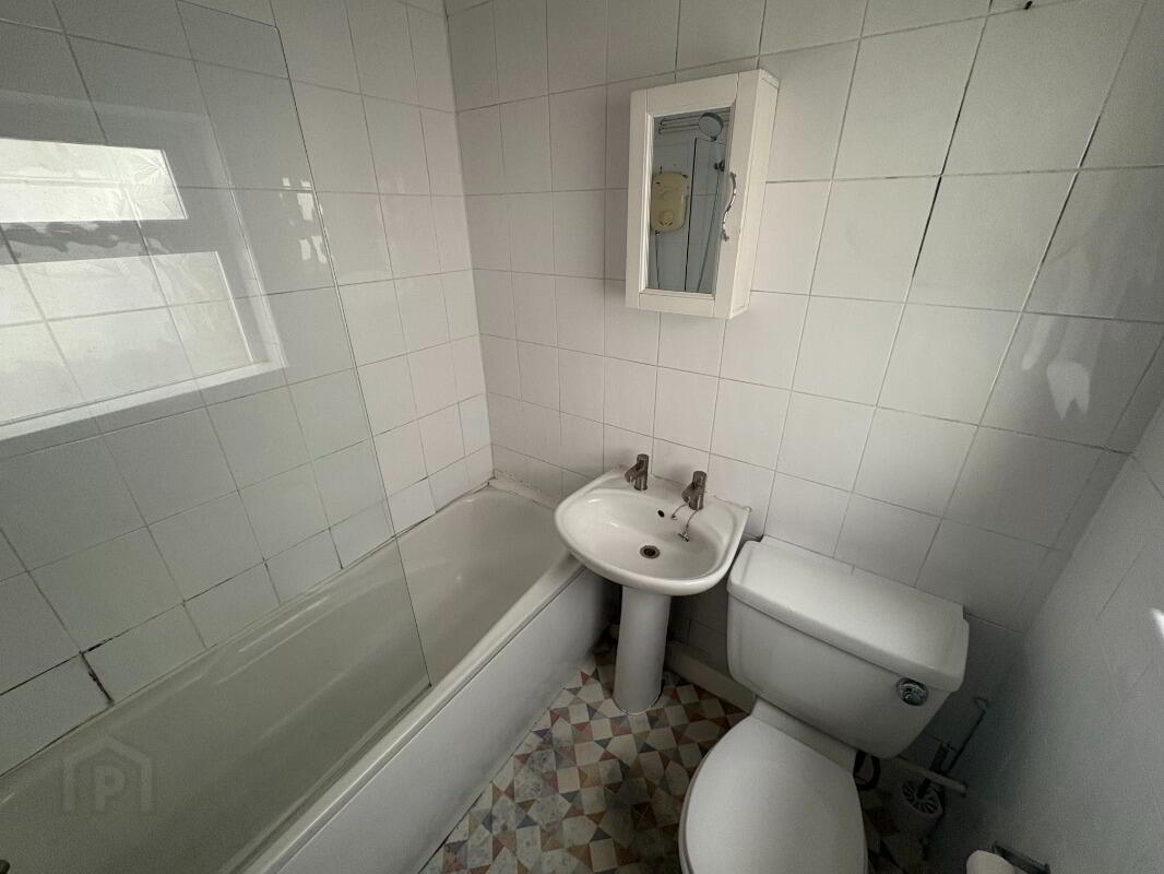 132 Donnybrook Street 6 of 9