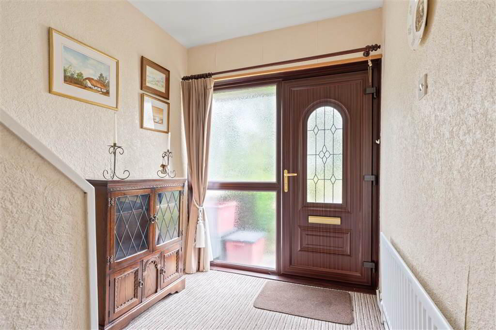 72 Inchkeith Road 4 of 33