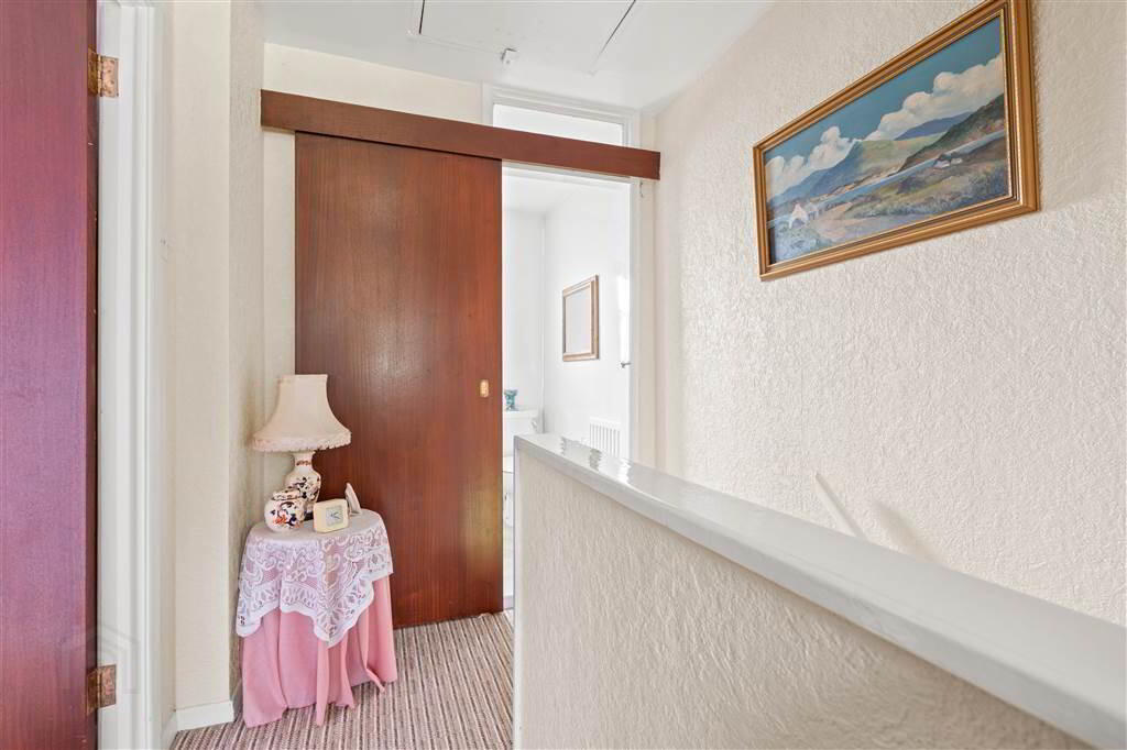 72 Inchkeith Road 14 of 33