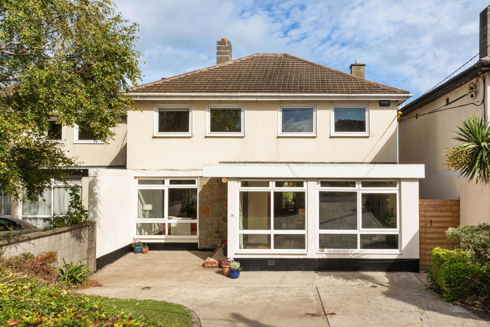 16 Grange Park 1 of 25