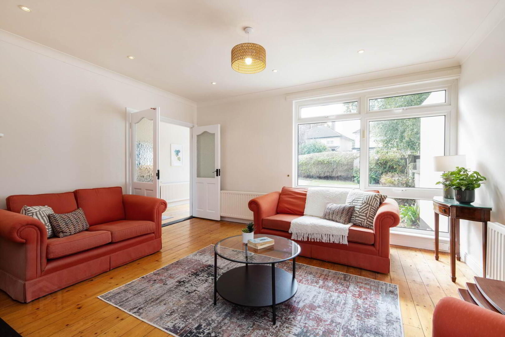 16 Grange Park 4 of 25