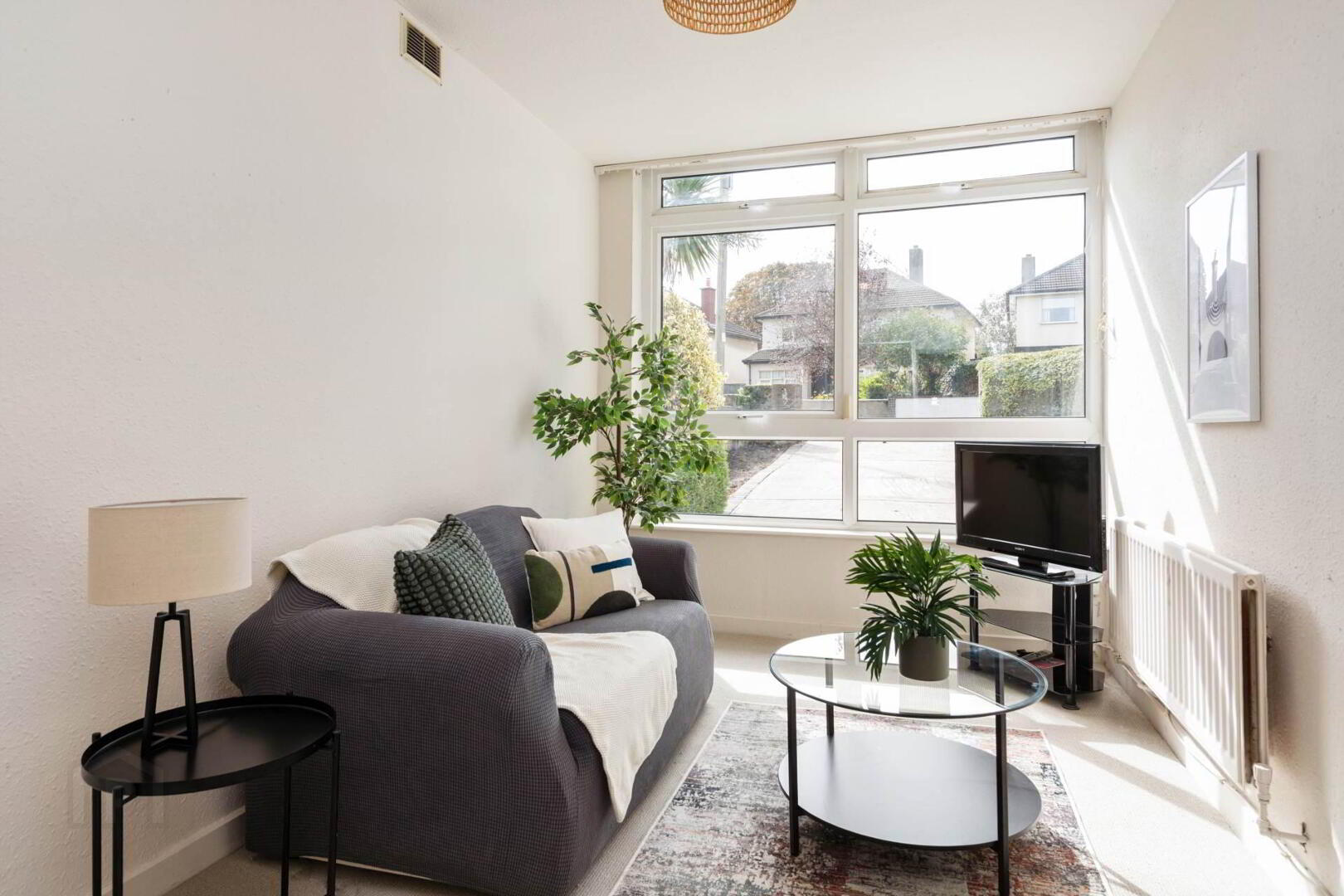 16 Grange Park 11 of 25