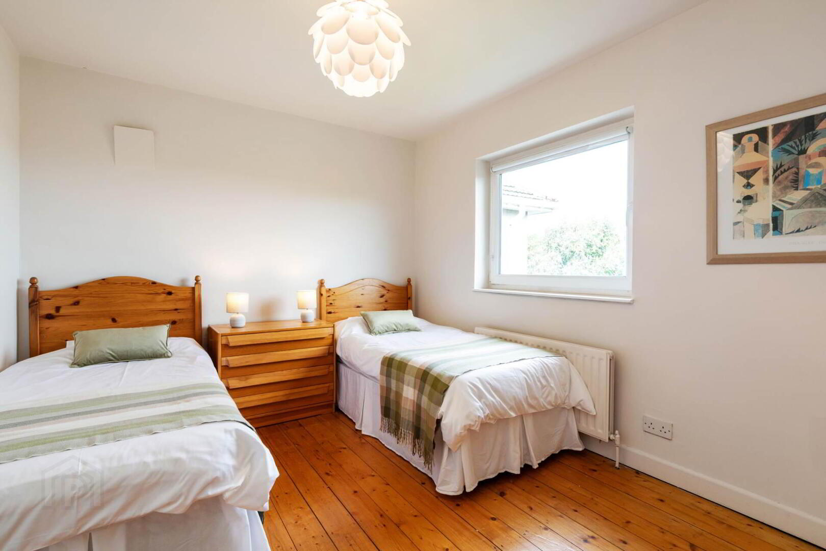 16 Grange Park 13 of 25
