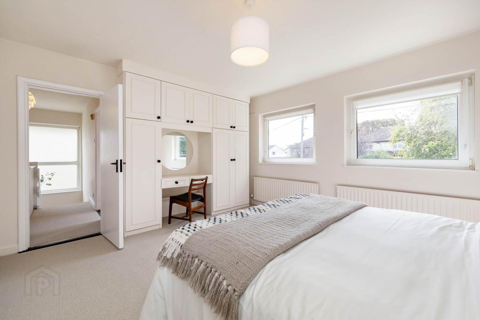 16 Grange Park 15 of 25