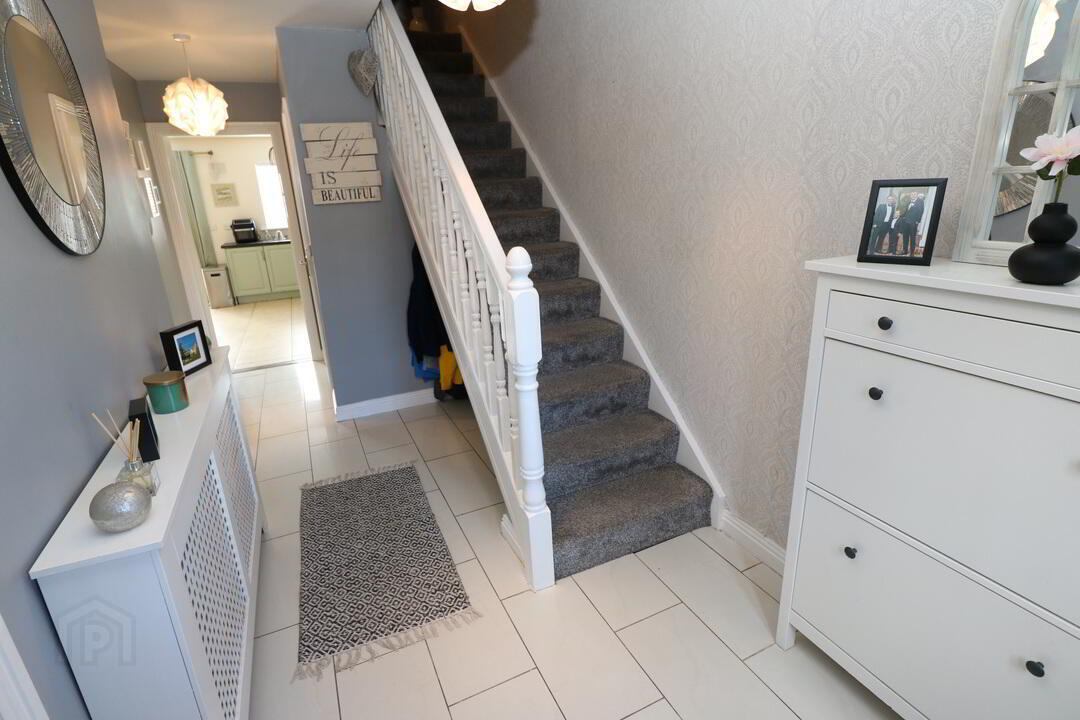 62 Seabury Lawns 2 of 25