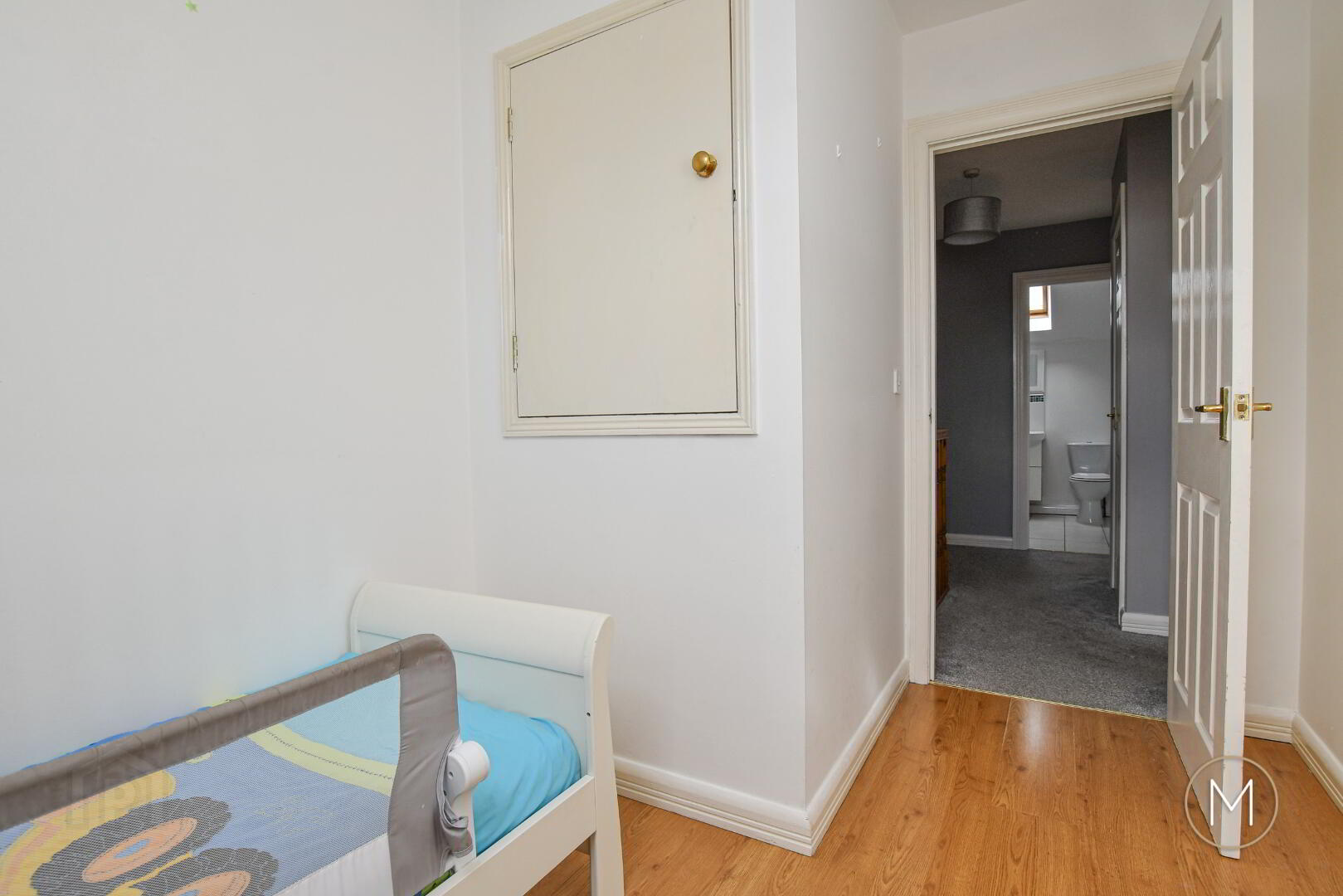 17 Castle Avenue 33 of 41