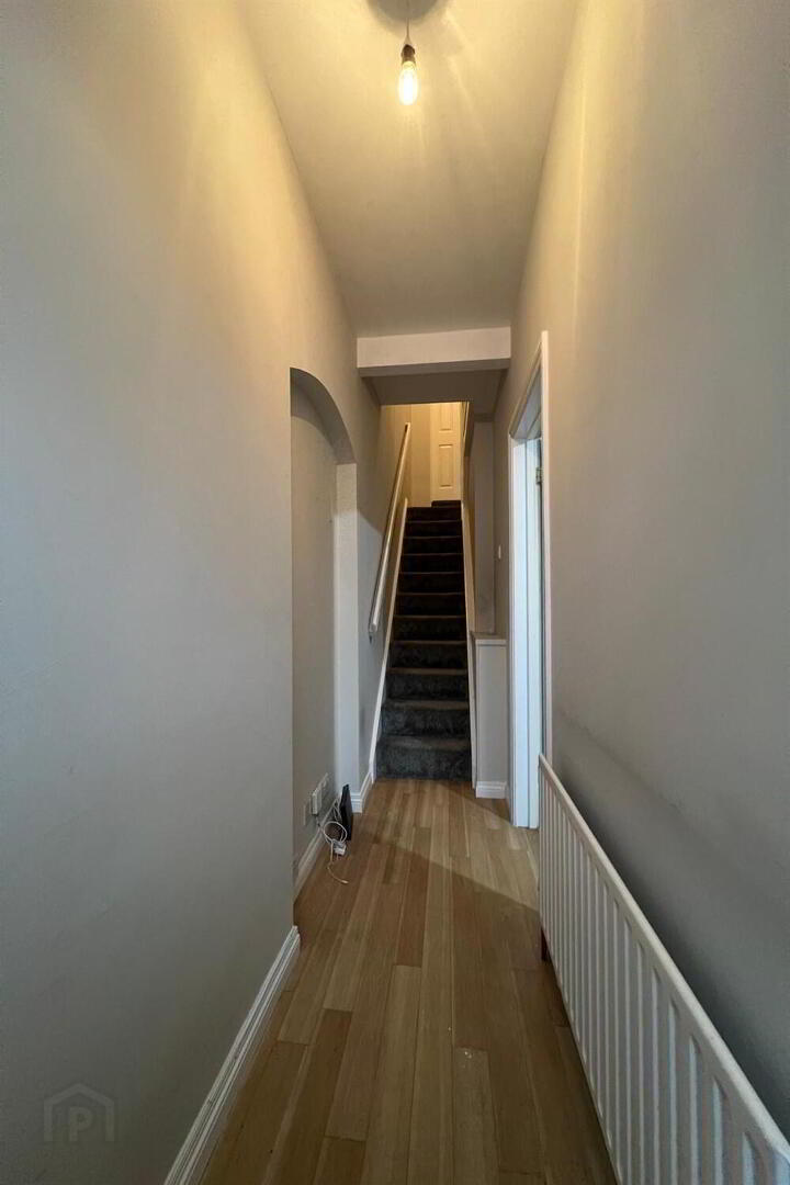 12 Willowfield Gardens 12 of 13