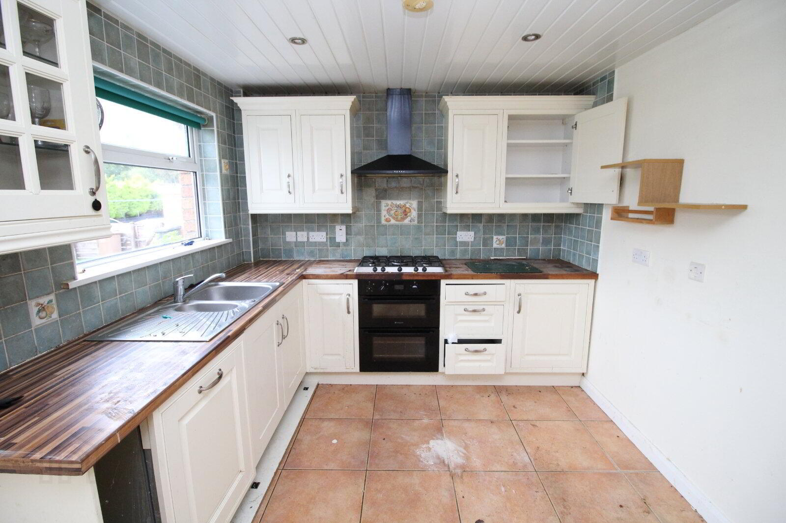 254 Belvoir Drive 7 of 17