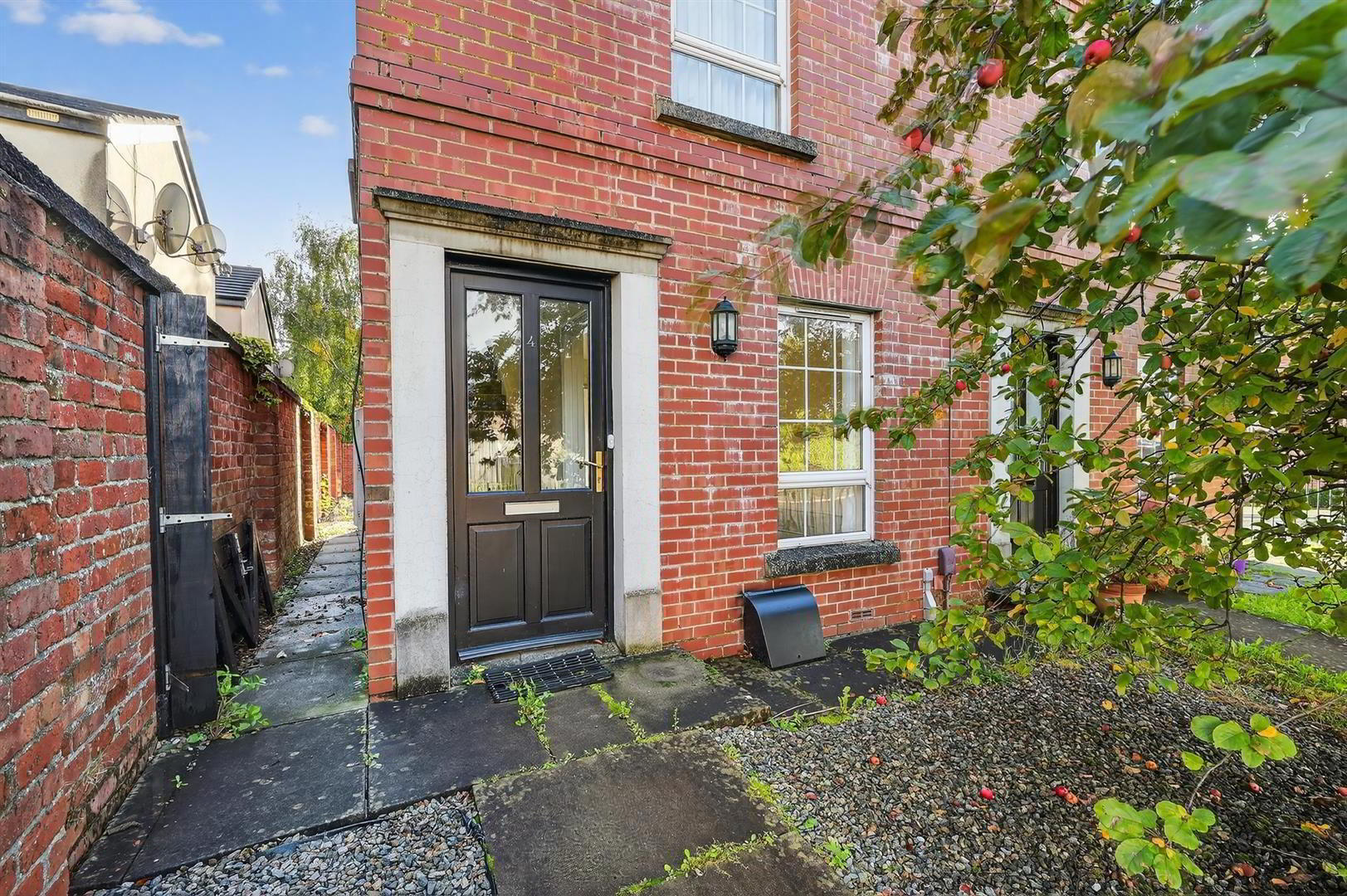 4 Glenburn Road 2 of 17