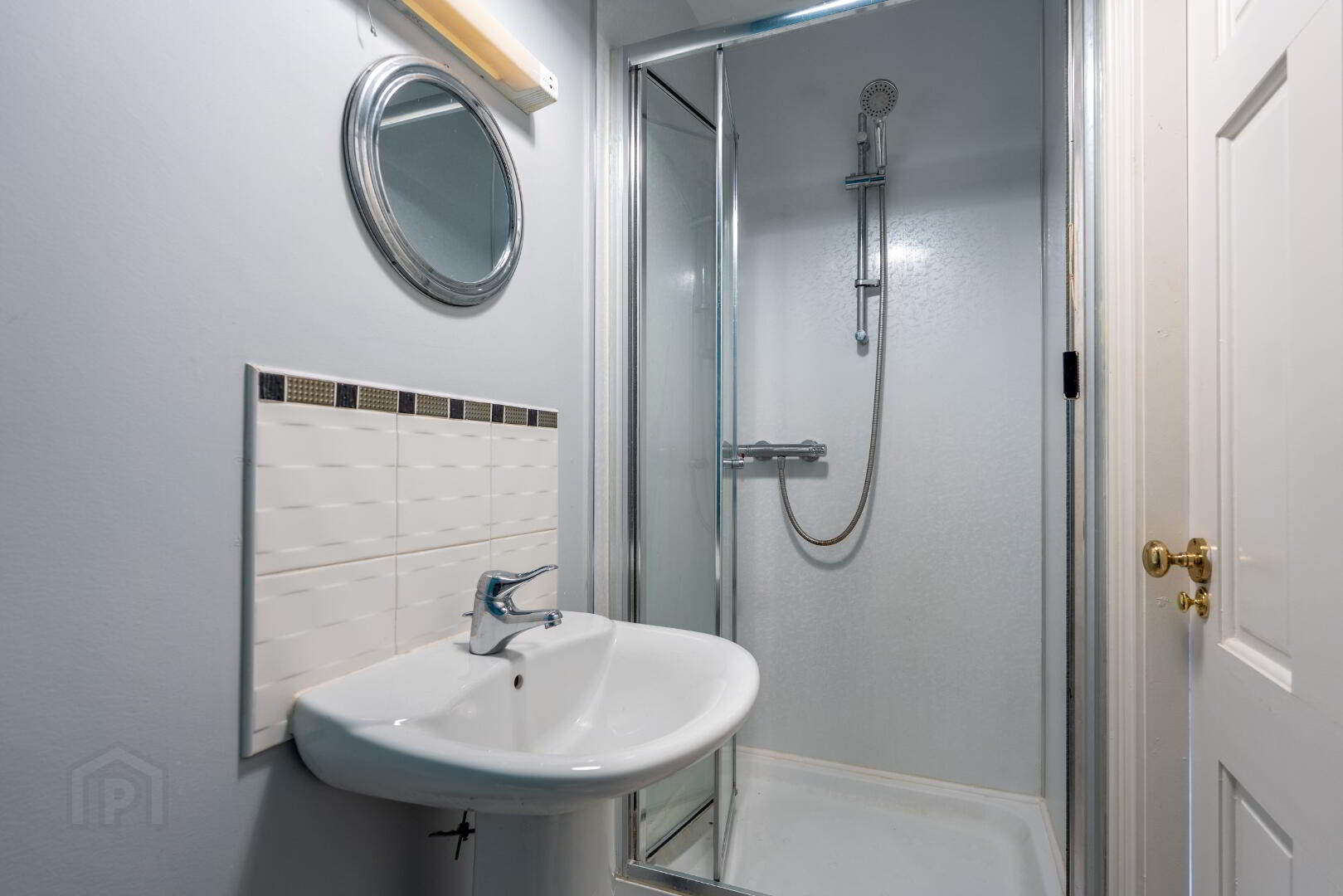 8 Glebe Crescent 11 of 18