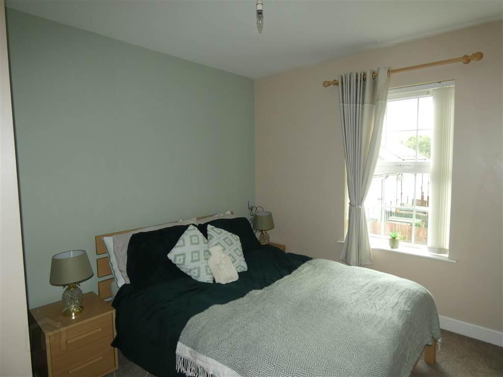 89e Leathem Square 7 of 11