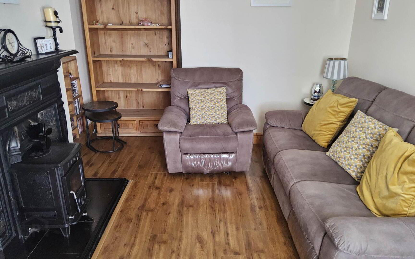 11 Cyprian Avenue 4 of 19