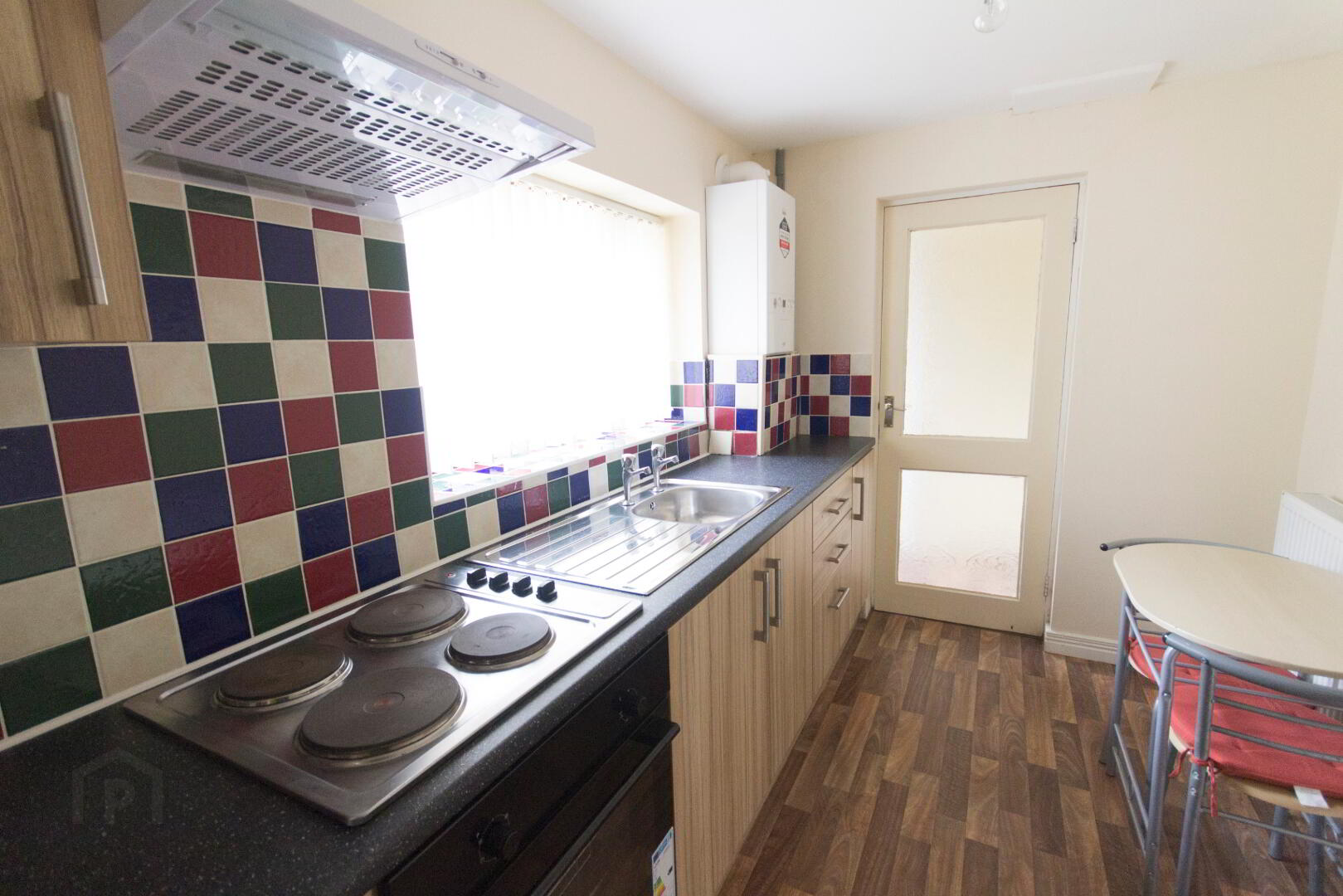 FLAT A, 19 Park Avenue 3 of 4